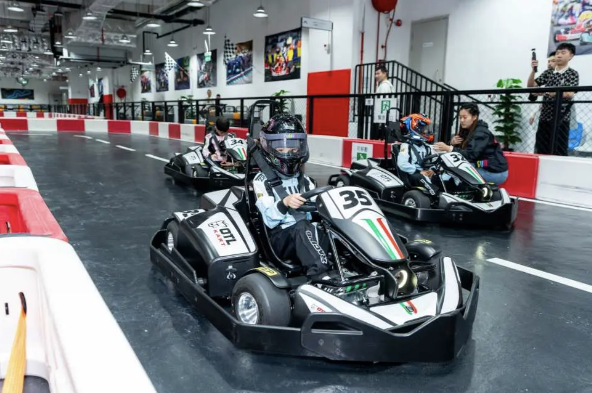 澳門葡京人 FUNFUN KART 室內電動卡丁車優惠低至 1 折 HK$26/位！全澳首個室內賽道，買一送一及第二位半價